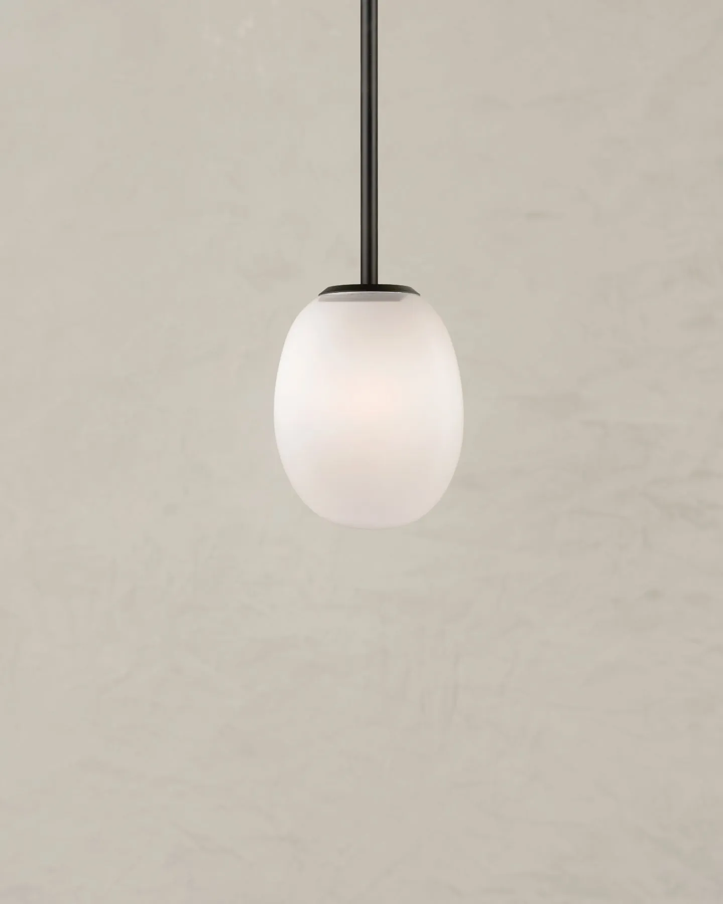 Lacuna Oval Pendant - Small