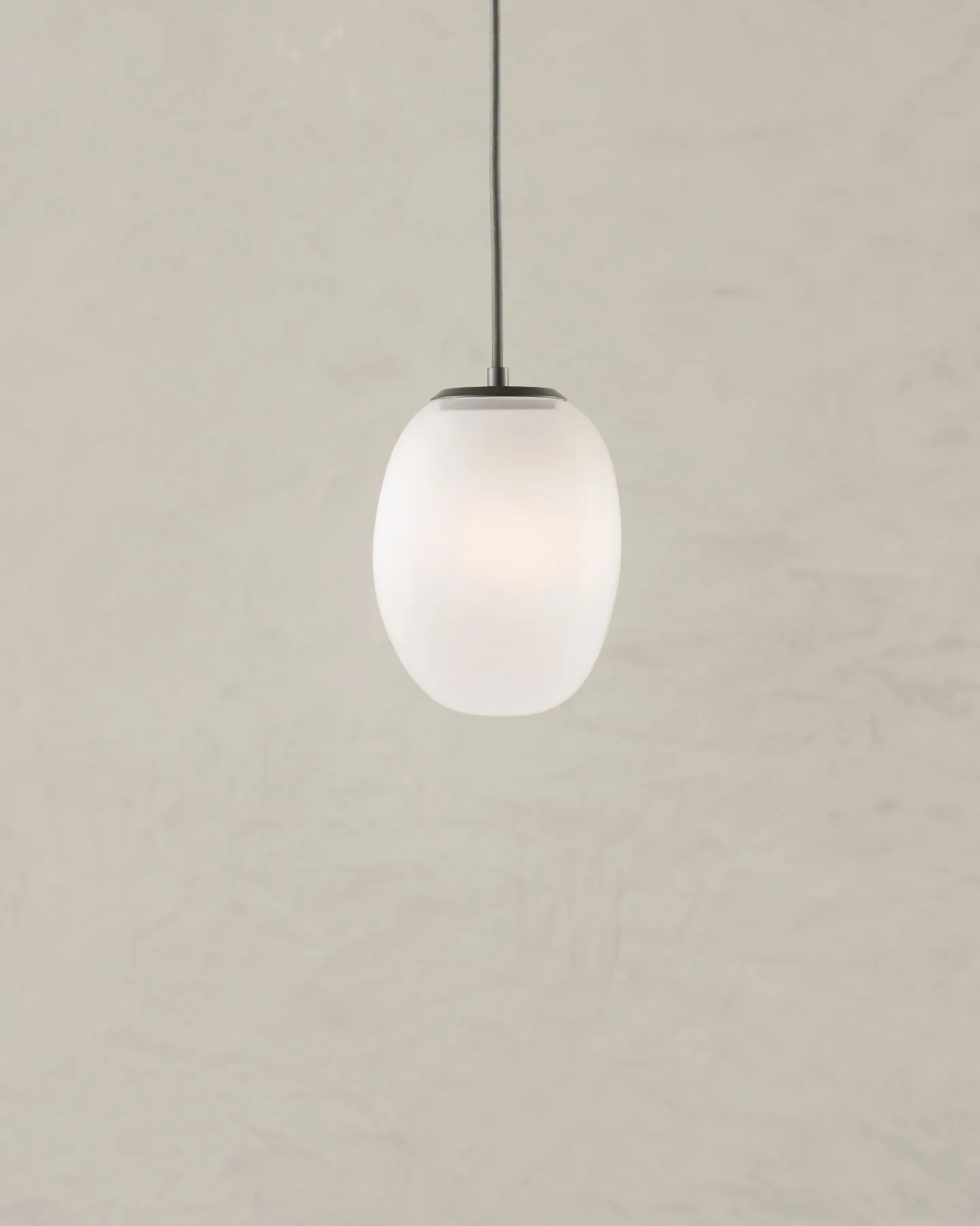 Lacuna Oval Pendant - Small