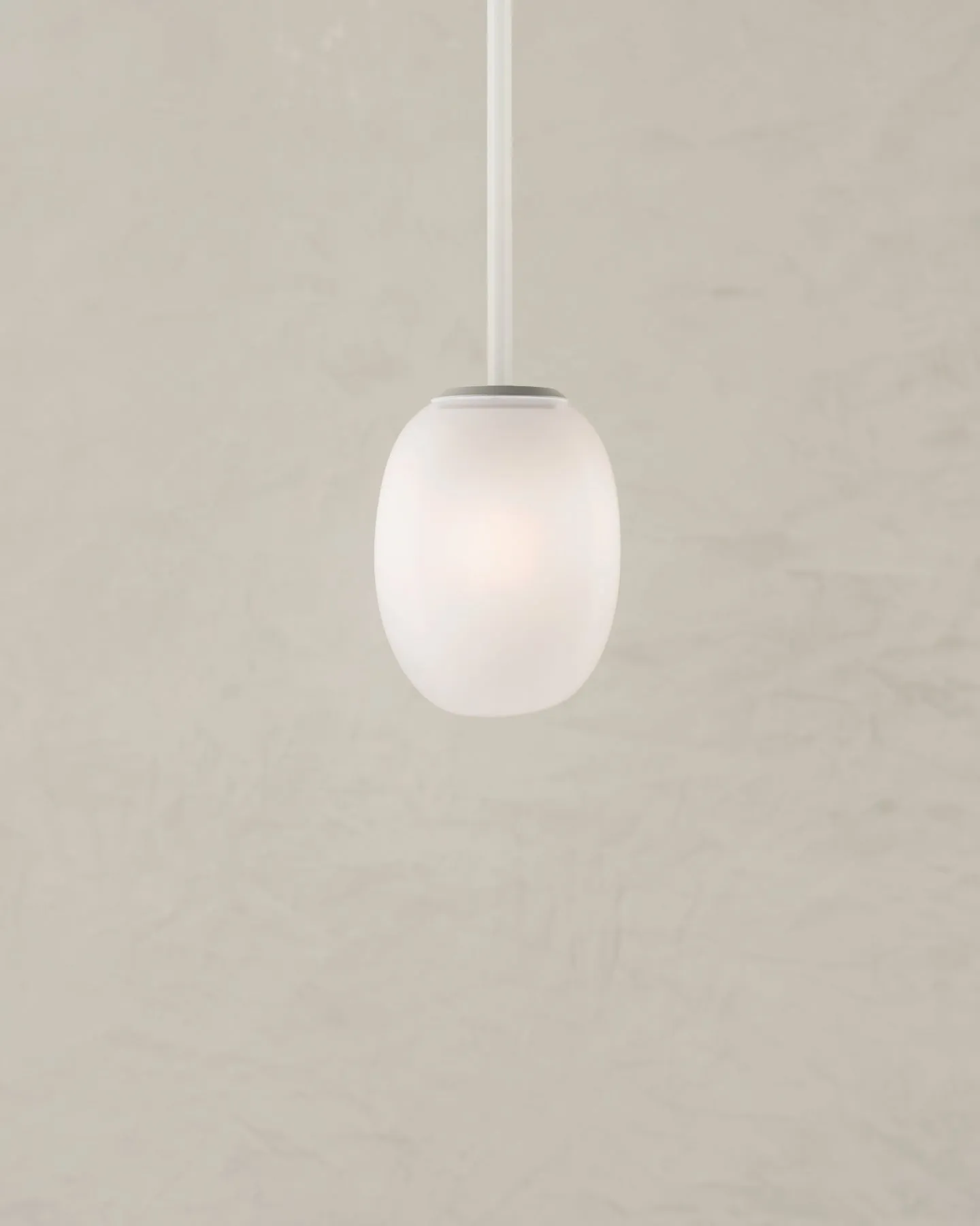Lacuna Oval Pendant - Small