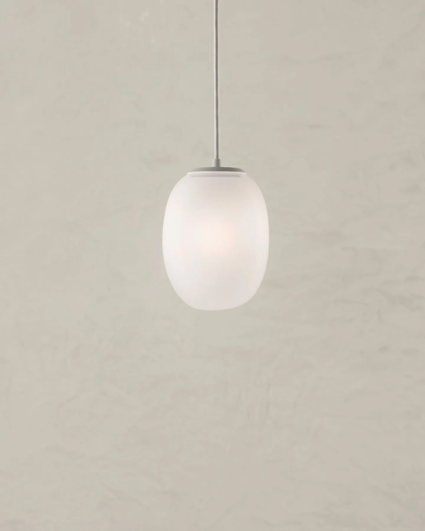 Lacuna Oval Pendant - Small